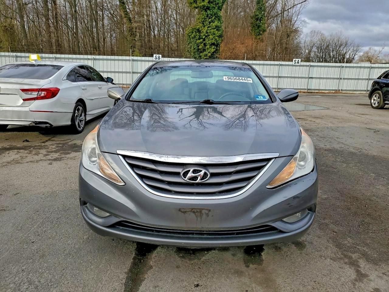 2013 HYUNDAI SONATA GLS photo 5