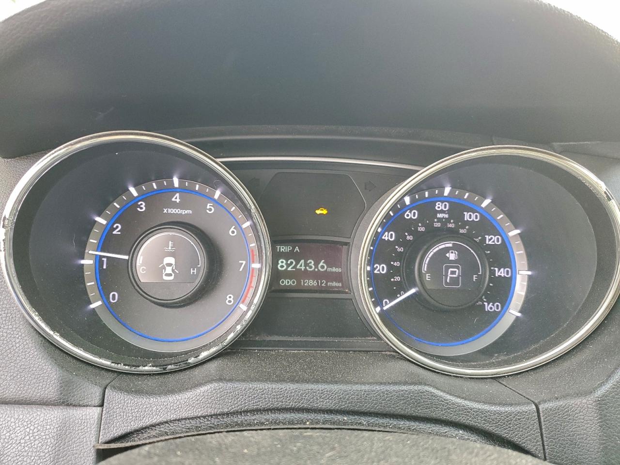 2013 HYUNDAI SONATA GLS photo 9