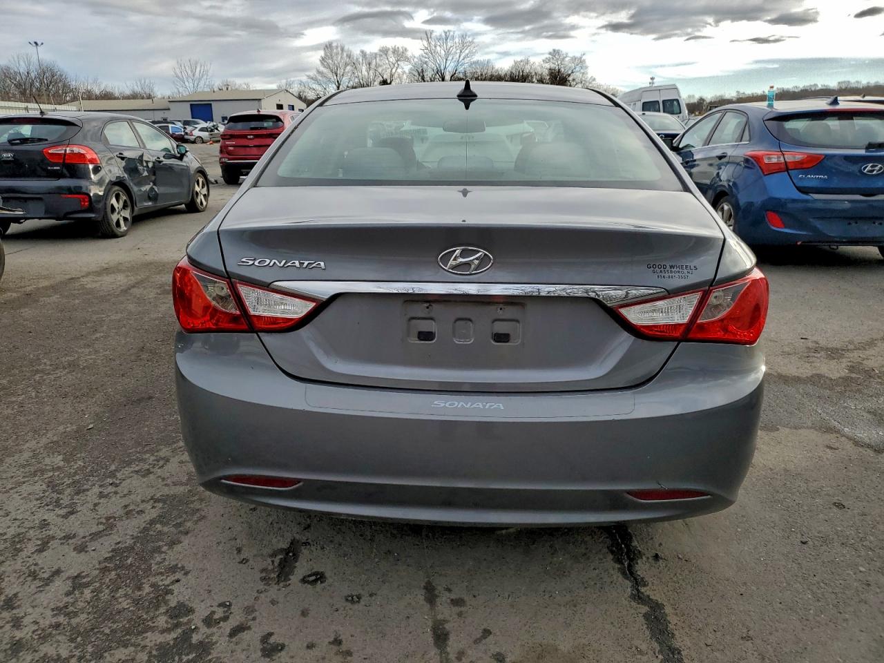 2013 HYUNDAI SONATA GLS photo 6