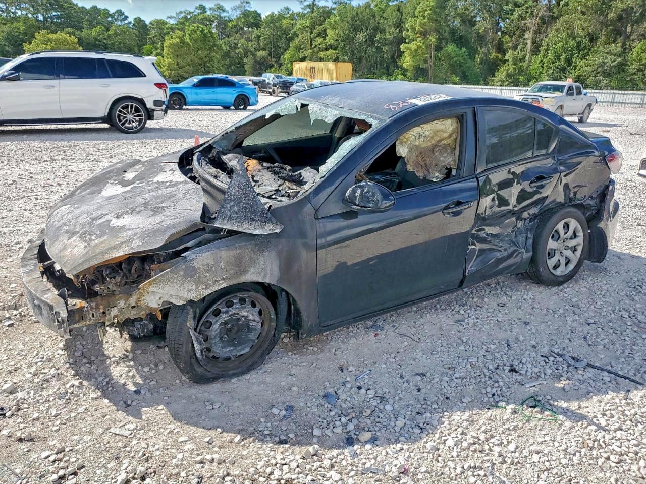 2013 MAZDA 3 I — BURN damage — photo 1