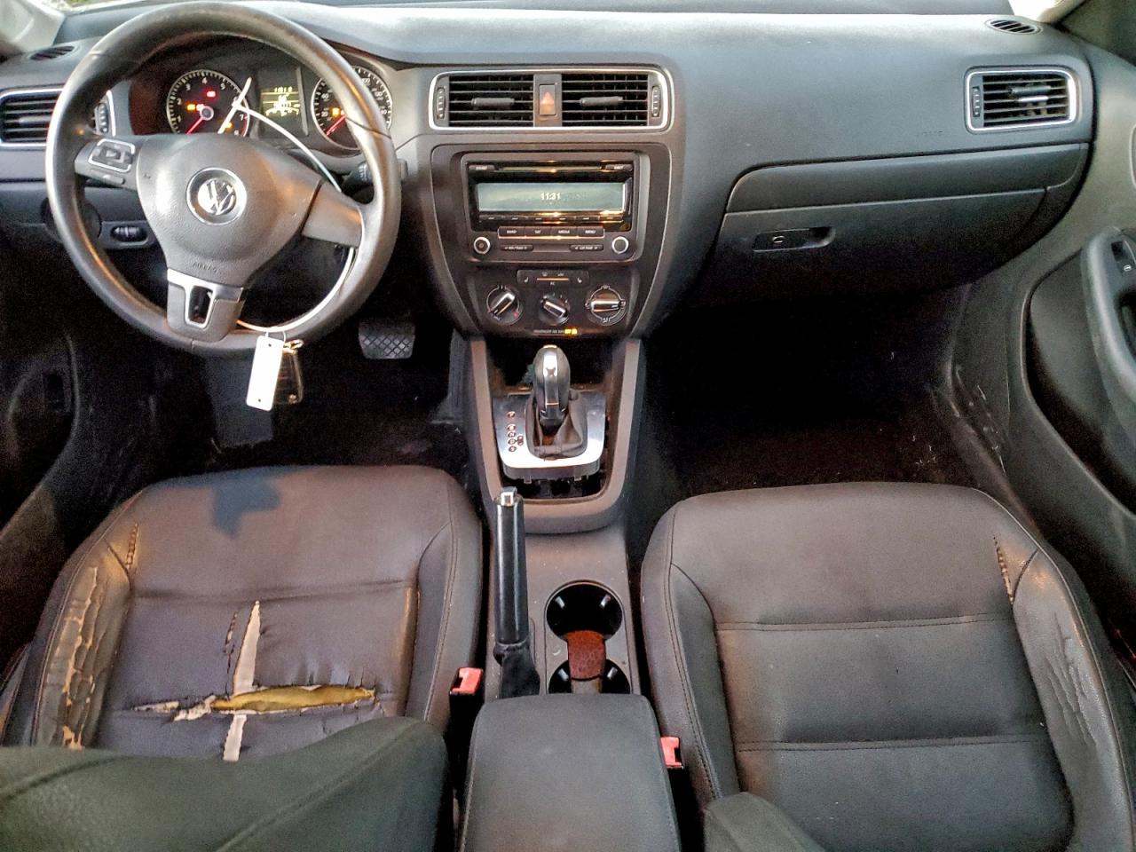 2012 VOLKSWAGEN JETTA SE photo 8