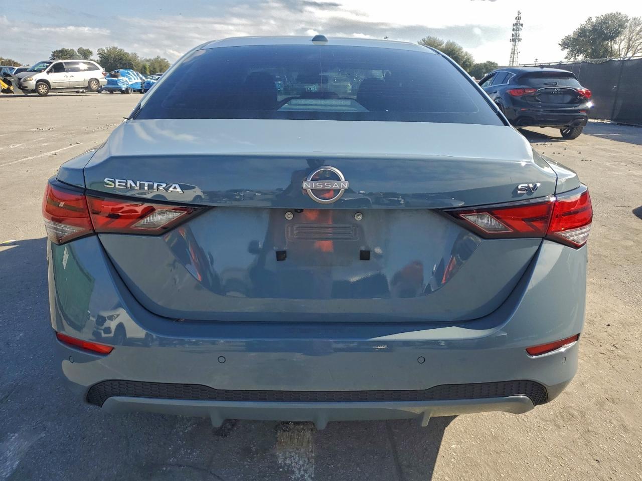 2024 NISSAN SENTRA SV photo 6