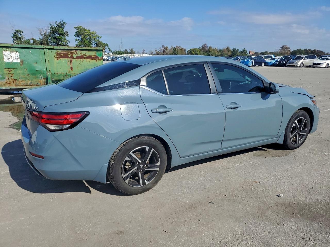 2024 NISSAN SENTRA SV photo 3