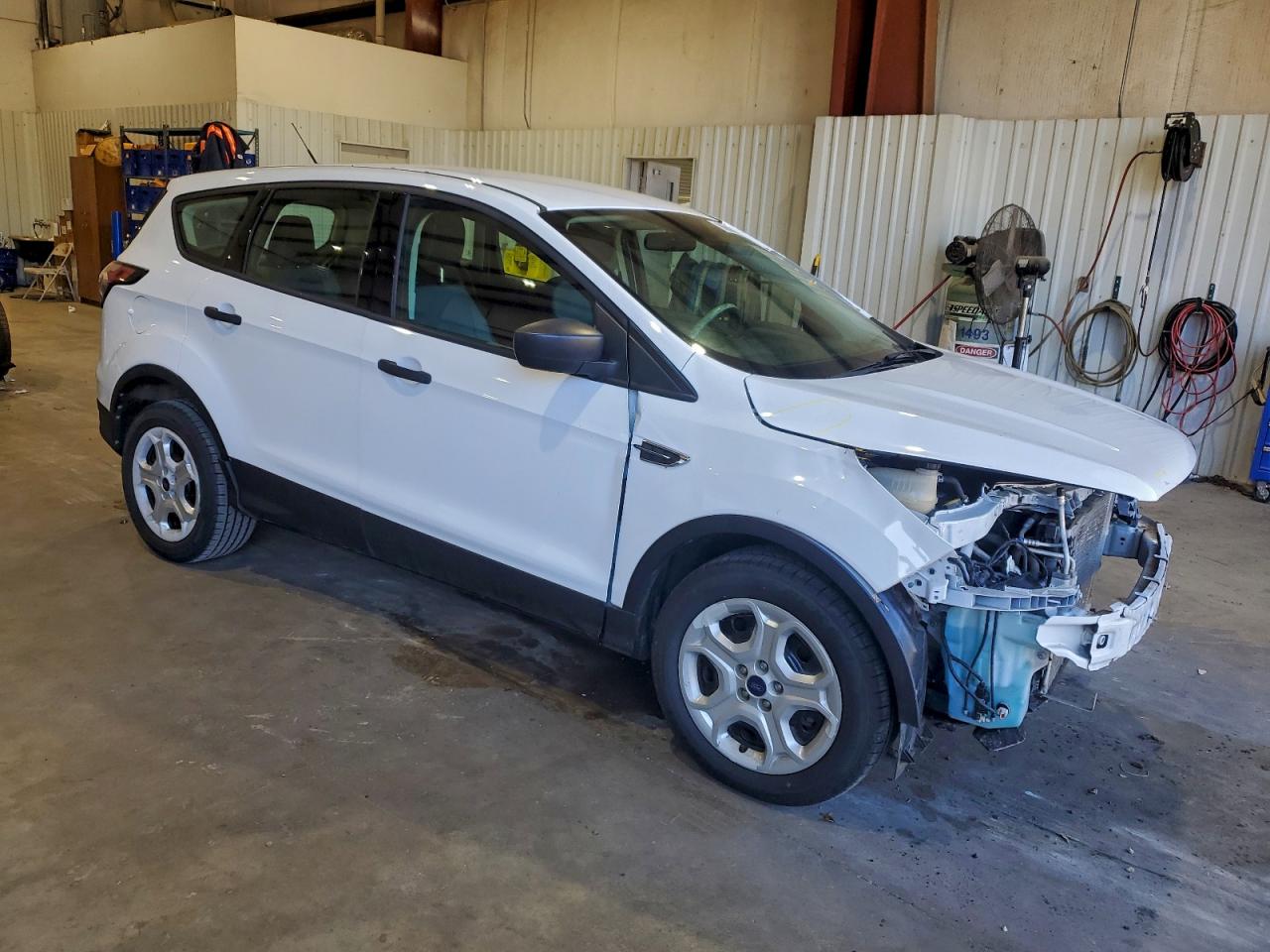 2017 FORD ESCAPE S photo 4