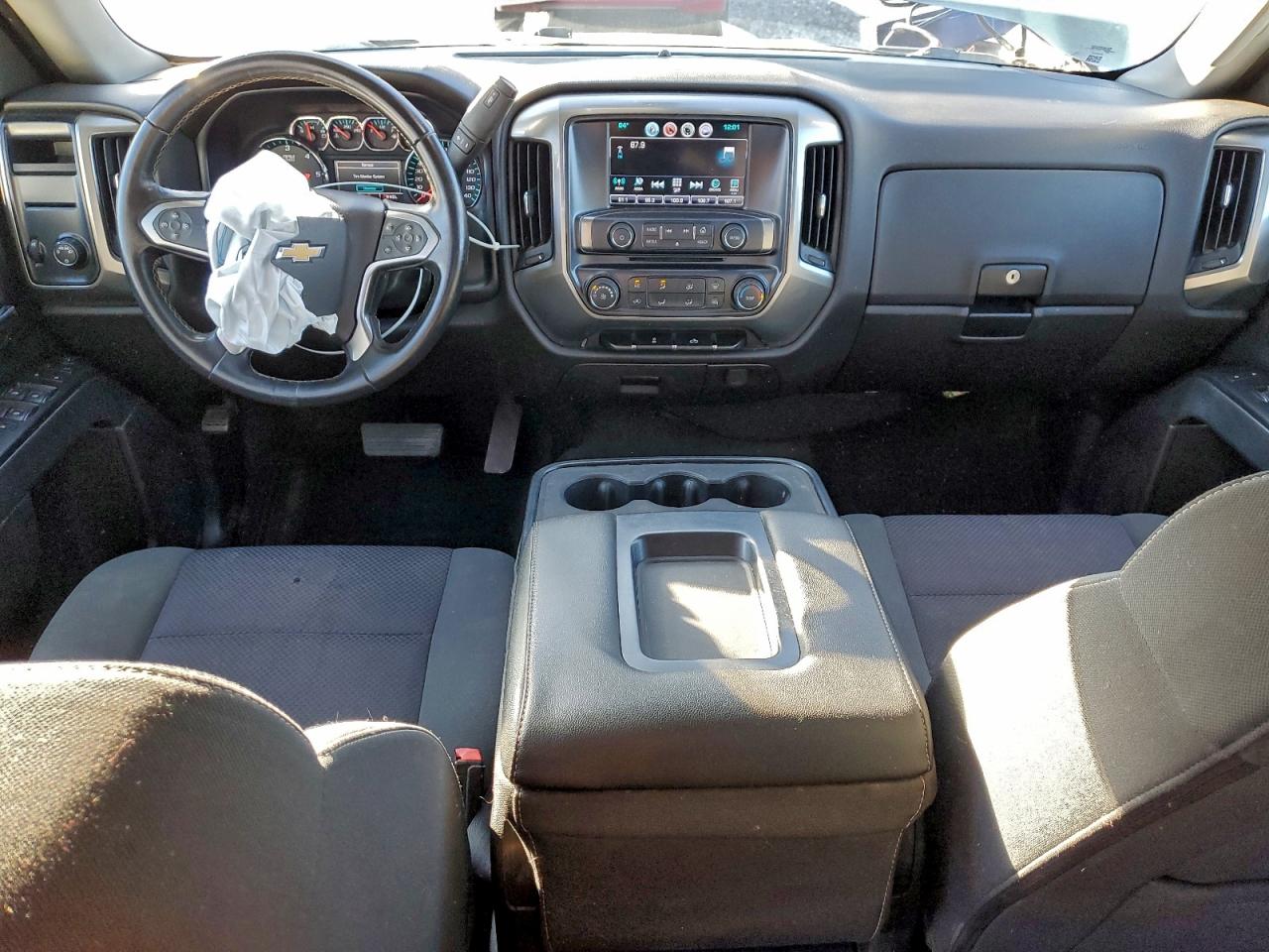 2018 CHEVROLET SILVERADO C1500 LT photo 8