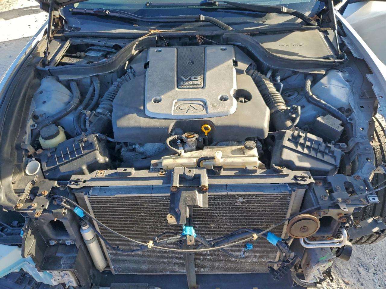2012 INFINITI G37 photo 11