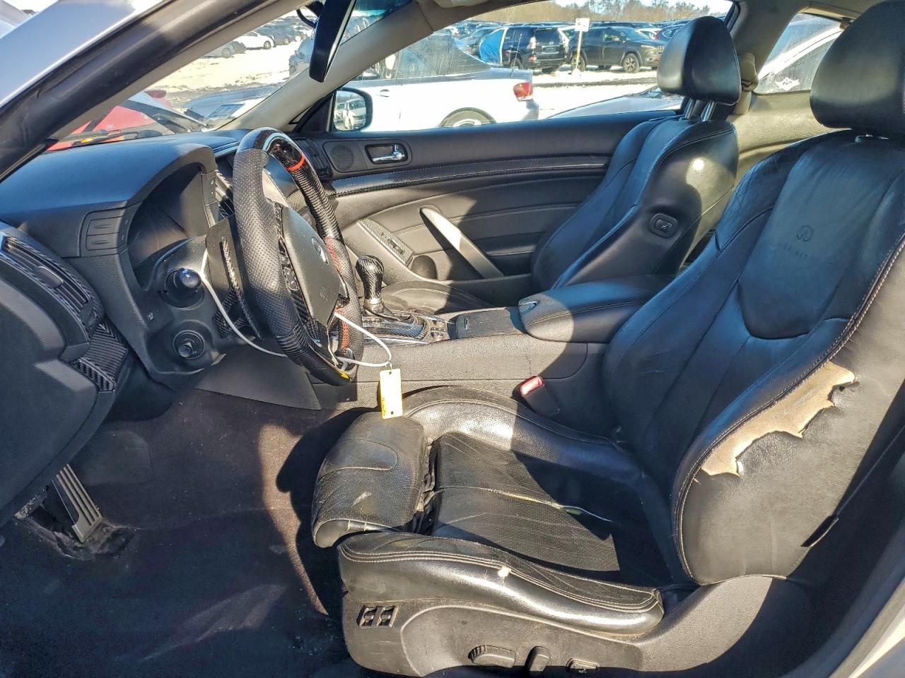 2012 INFINITI G37 photo 7