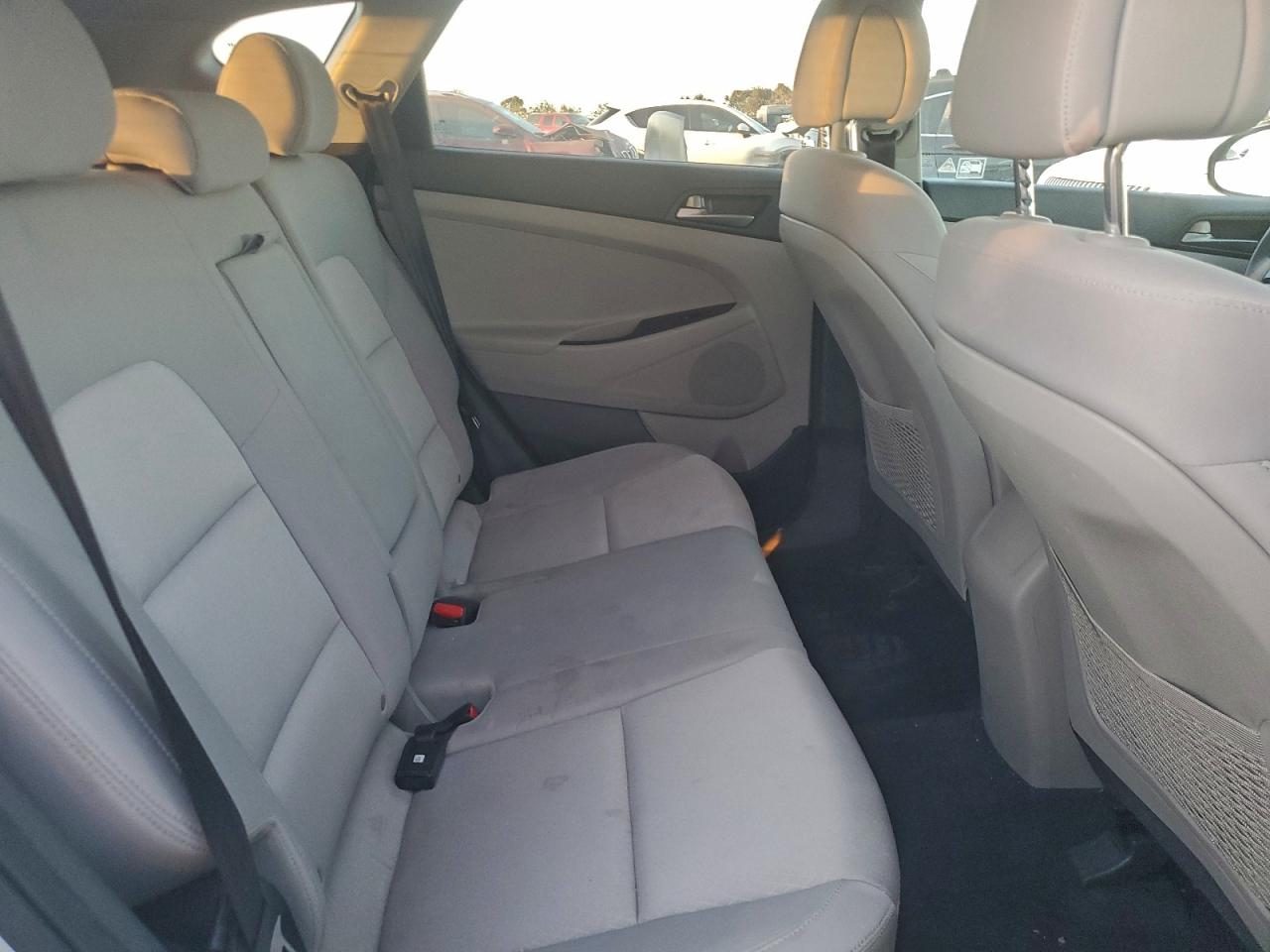 2018 HYUNDAI TUCSON SEL photo 10