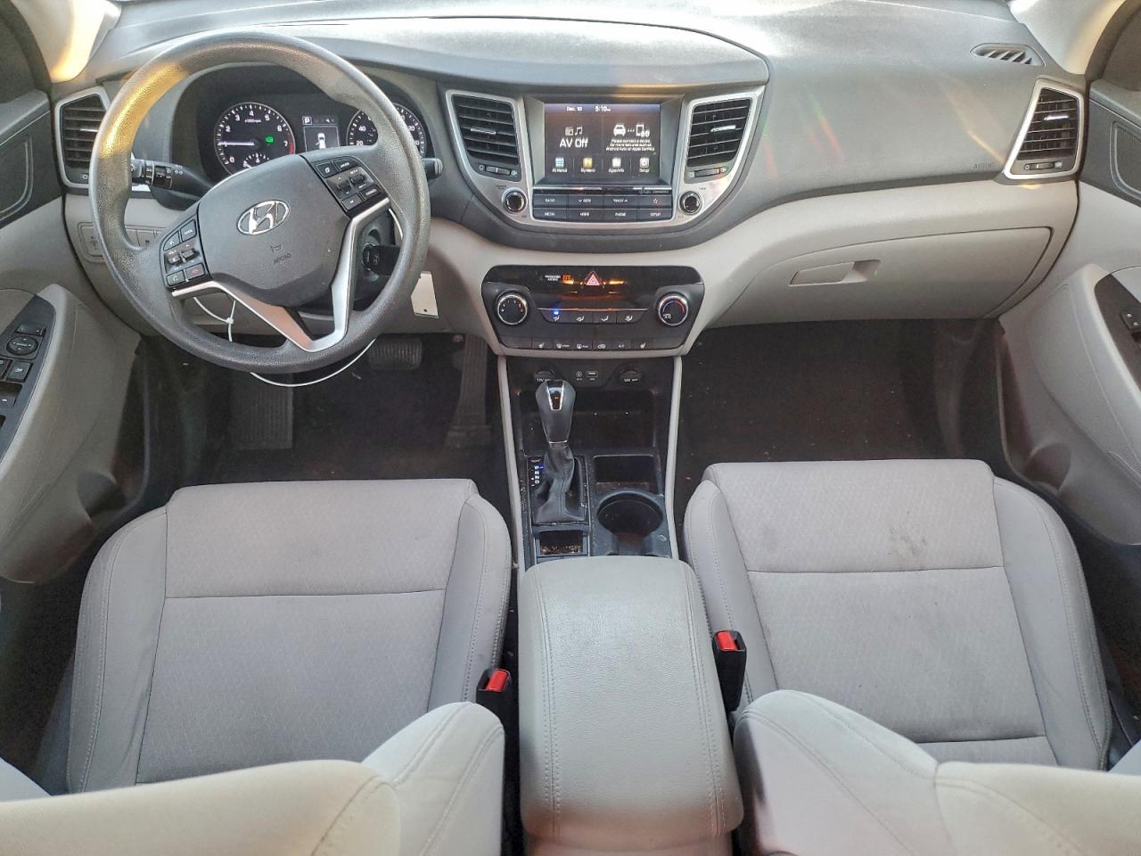 2018 HYUNDAI TUCSON SEL photo 8
