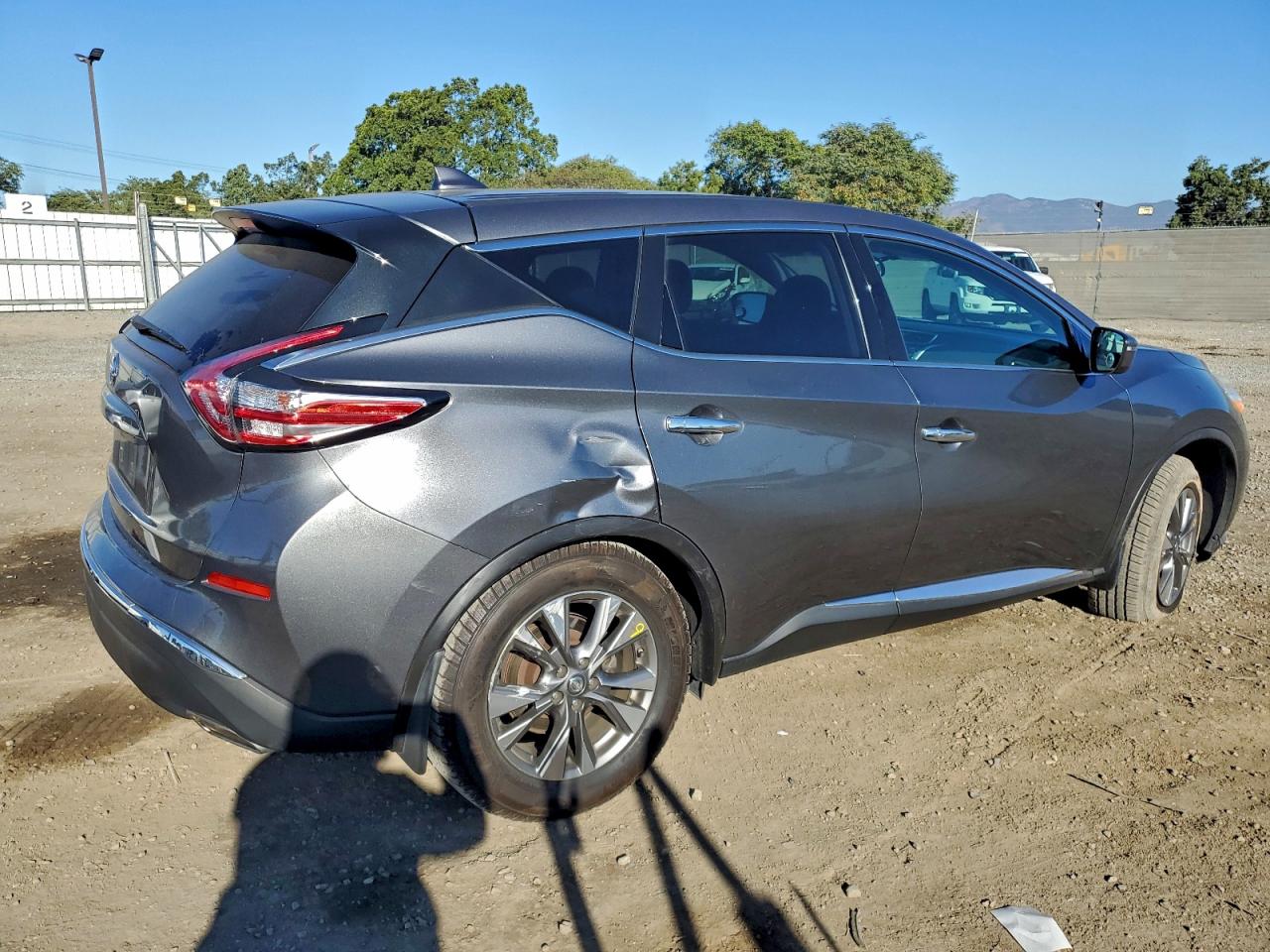 2017 NISSAN MURANO S photo 3