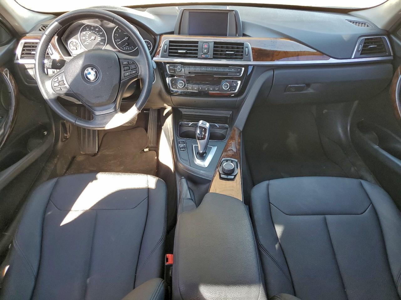 2018 BMW 320 I photo 8