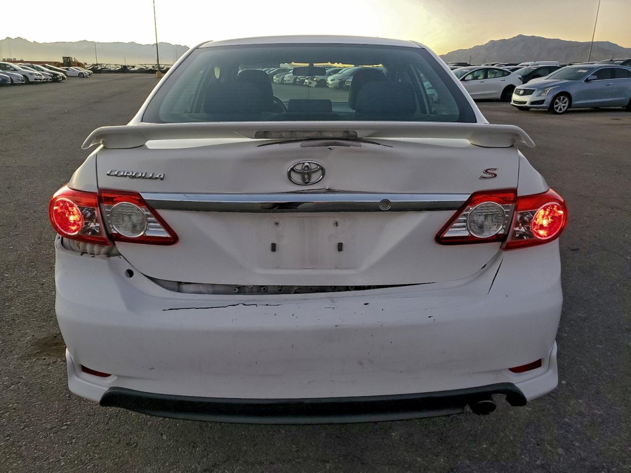 2013 TOYOTA COROLLA BASE photo 6