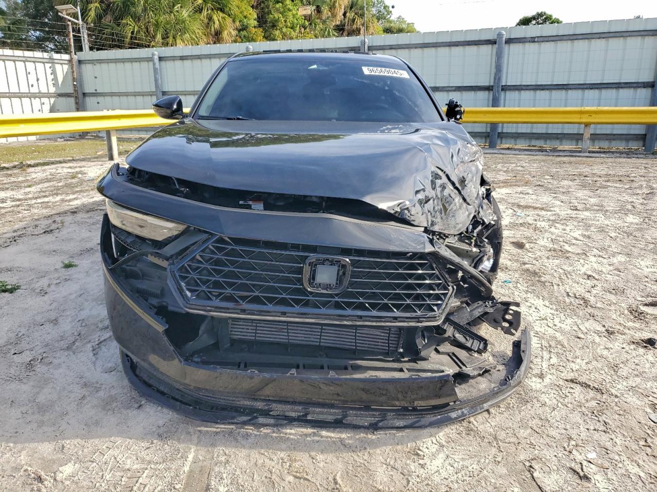 2024 HONDA ACCORD EX photo 9