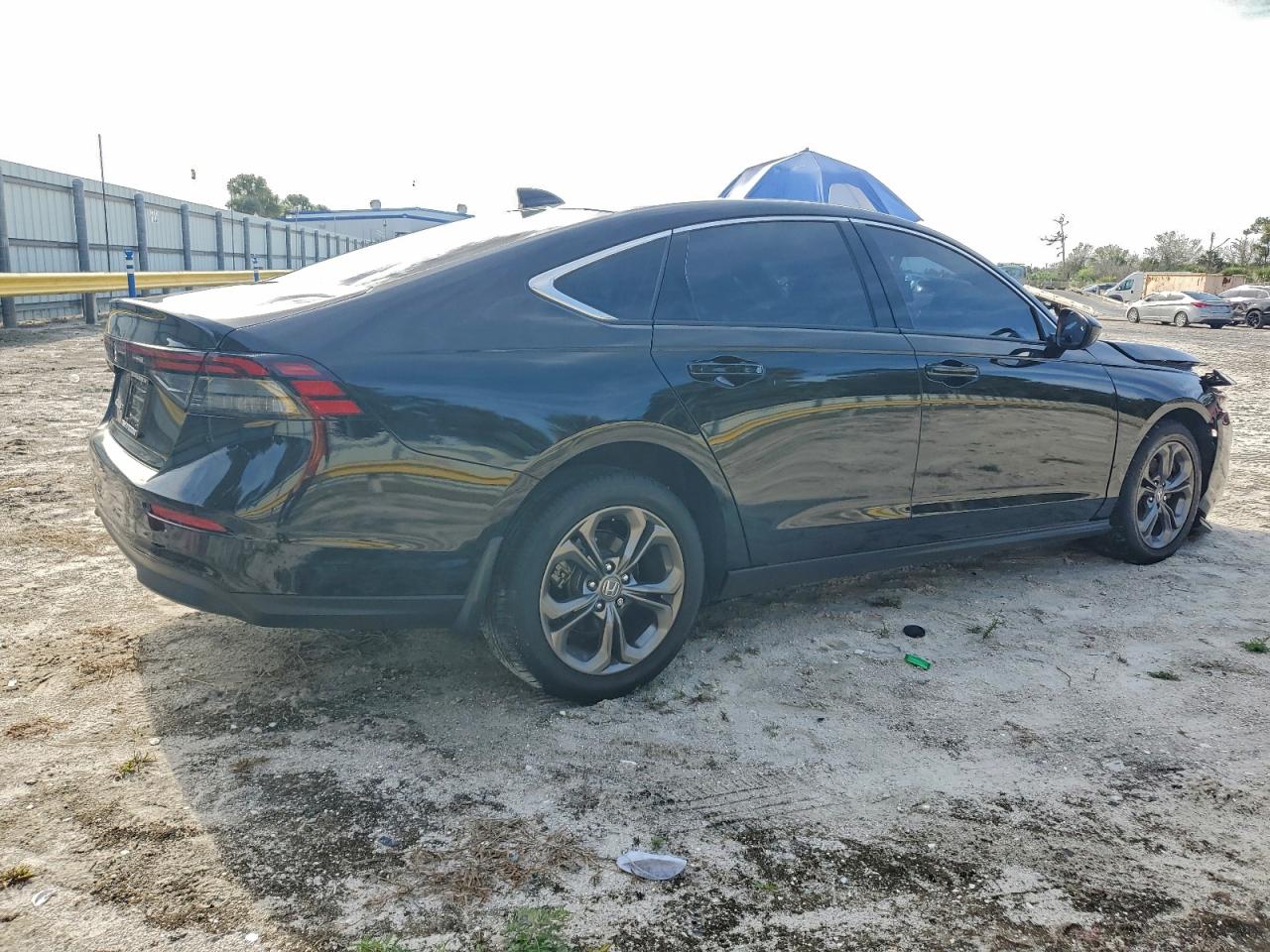 2024 HONDA ACCORD EX photo 5