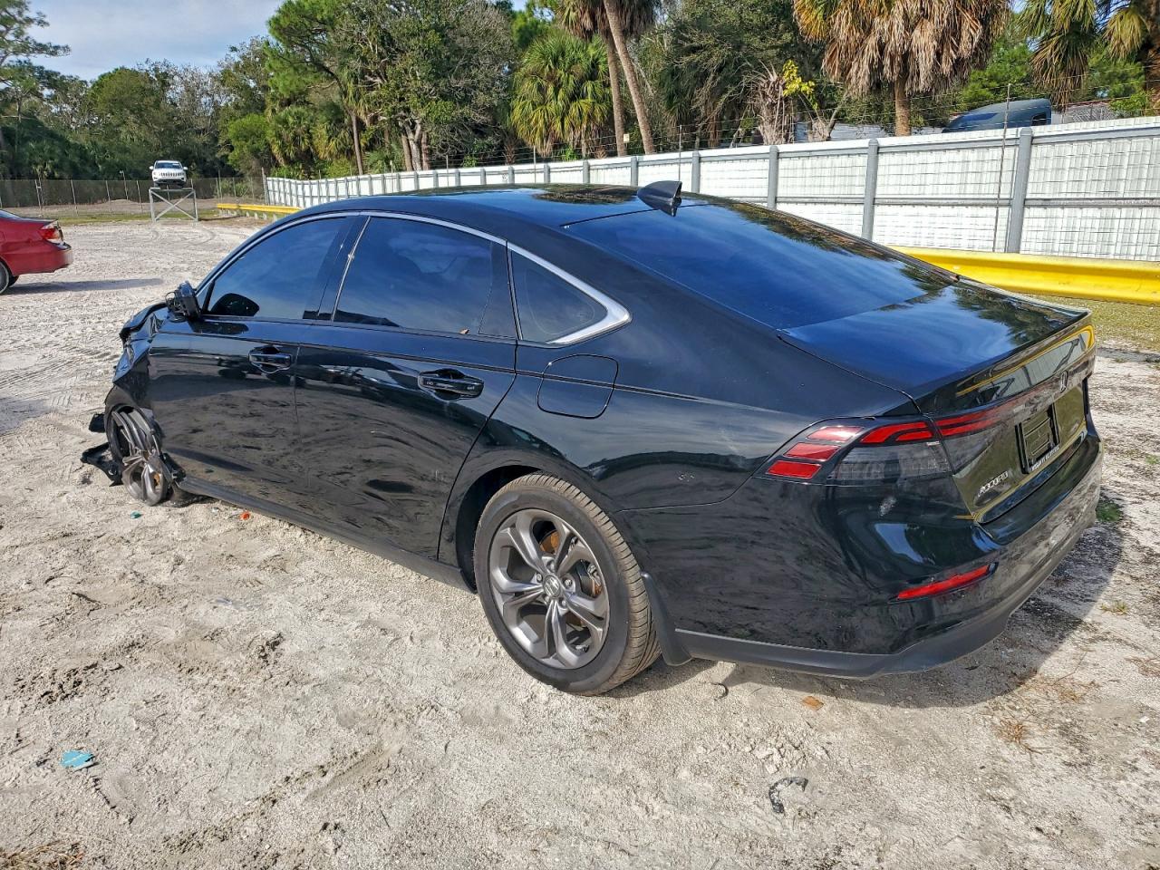 2024 HONDA ACCORD EX photo 3