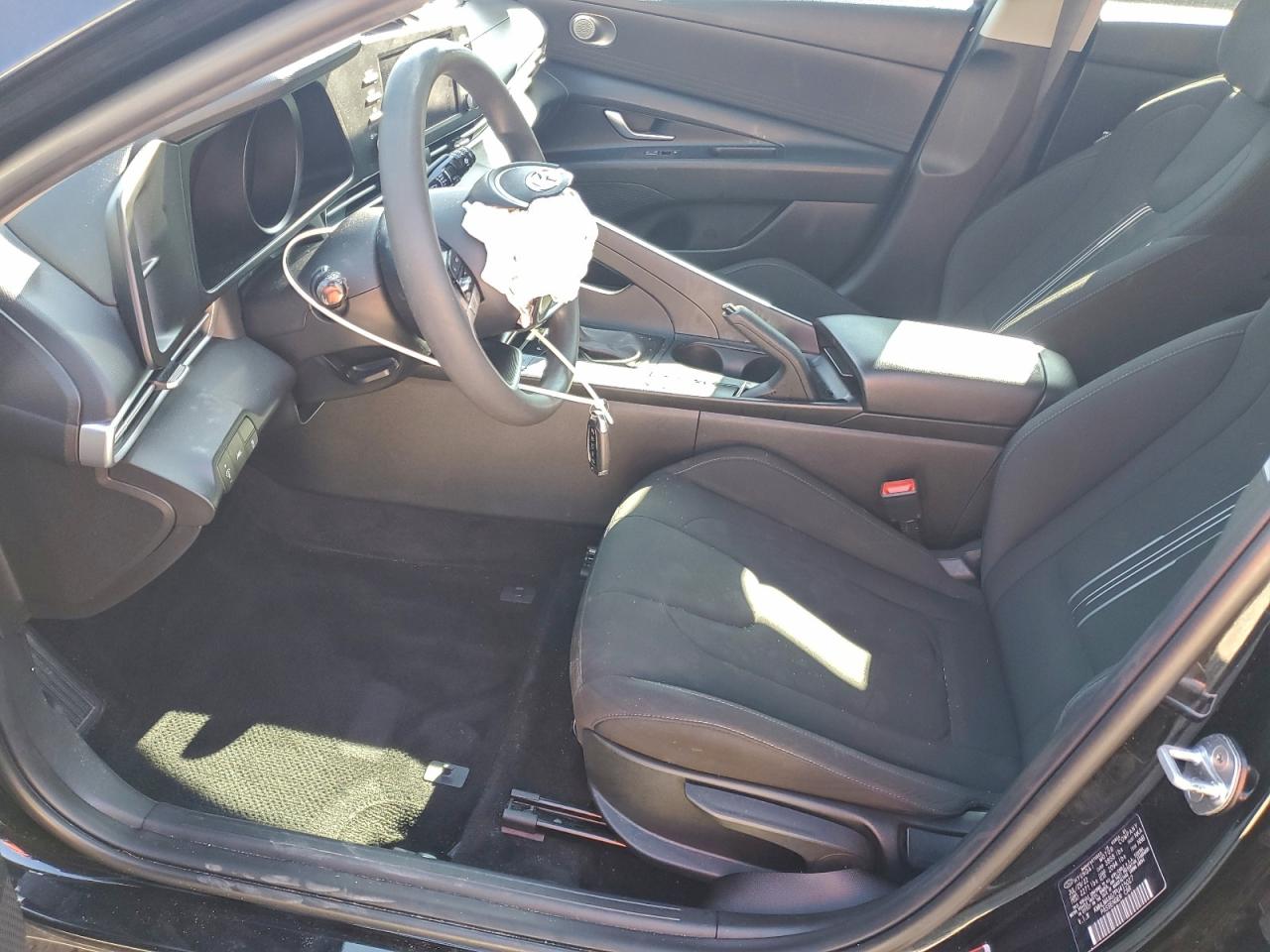 2023 HYUNDAI ELANTRA SEL photo 7