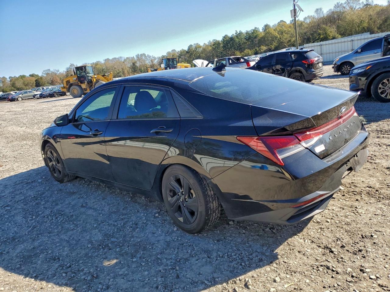 2023 HYUNDAI ELANTRA SEL photo 2