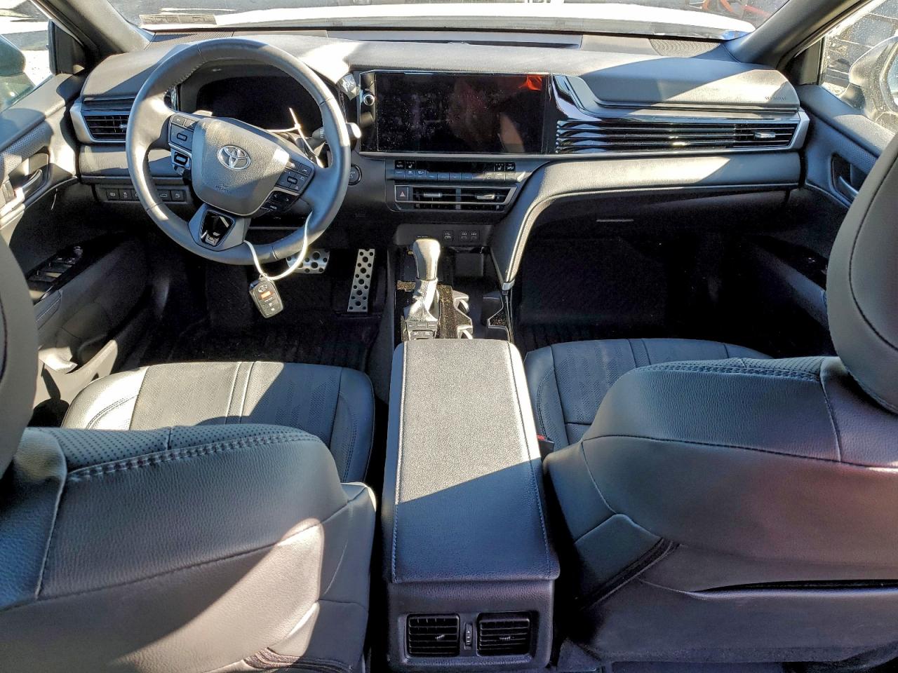 2025 TOYOTA CAMRY XSE photo 8