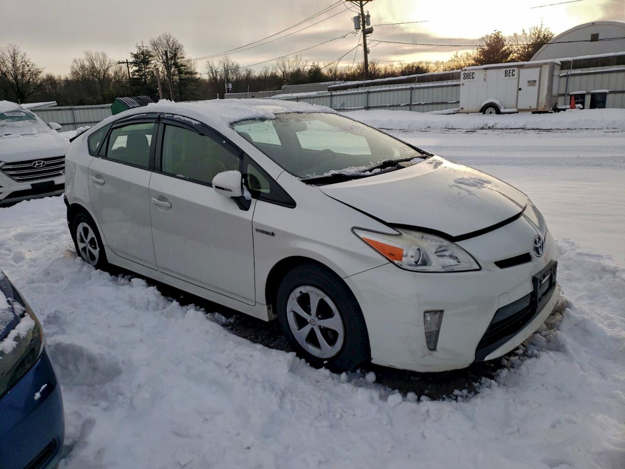 2012 TOYOTA PRIUS photo 4