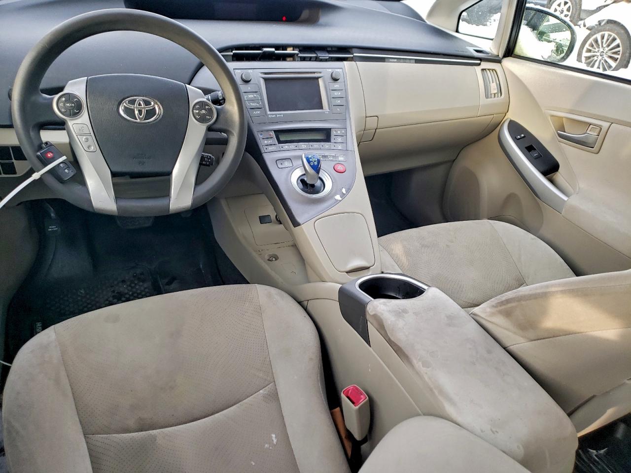 2012 TOYOTA PRIUS photo 8