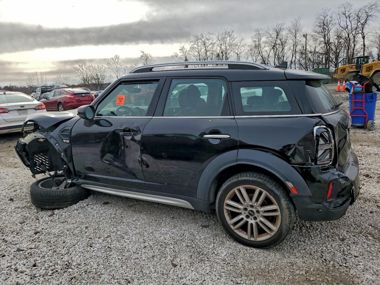 2022 MINI COOPER COUNTRYMAN photo 2