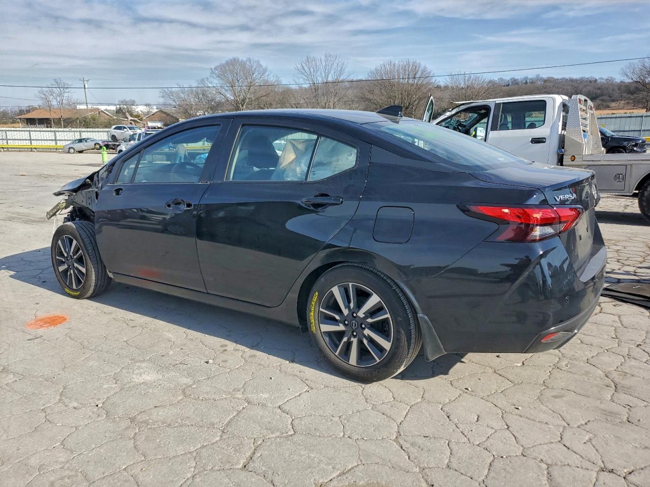 2024 NISSAN VERSA SV photo 2