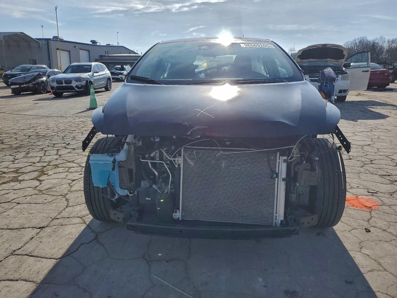 2024 NISSAN VERSA SV photo 5