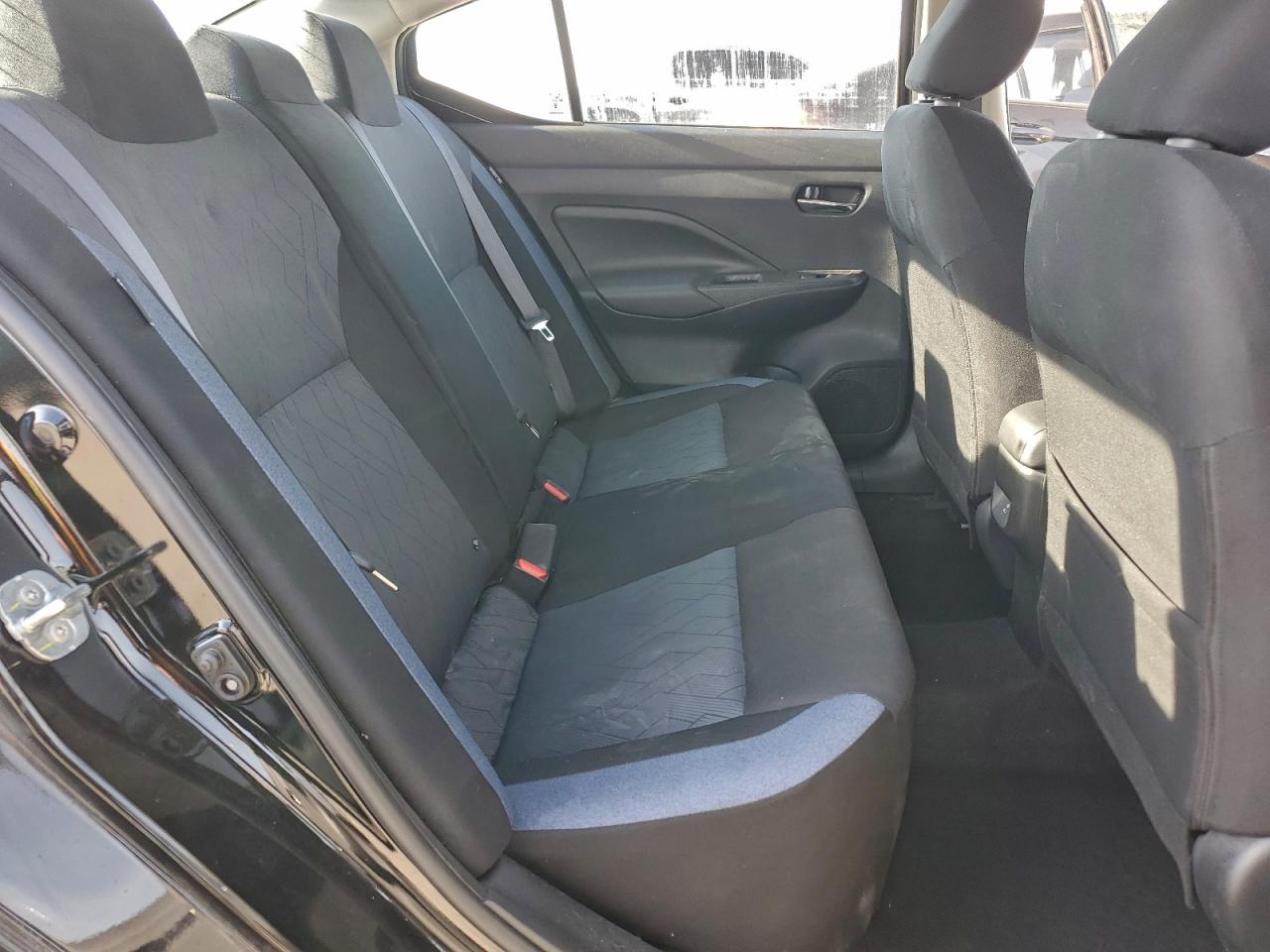 2024 NISSAN VERSA SV photo 10