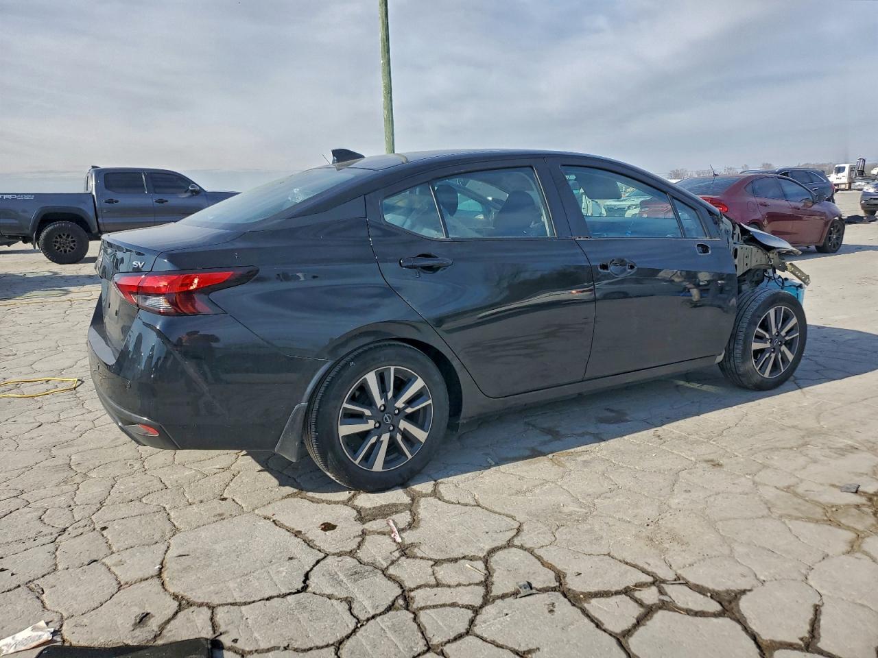 2024 NISSAN VERSA SV photo 3
