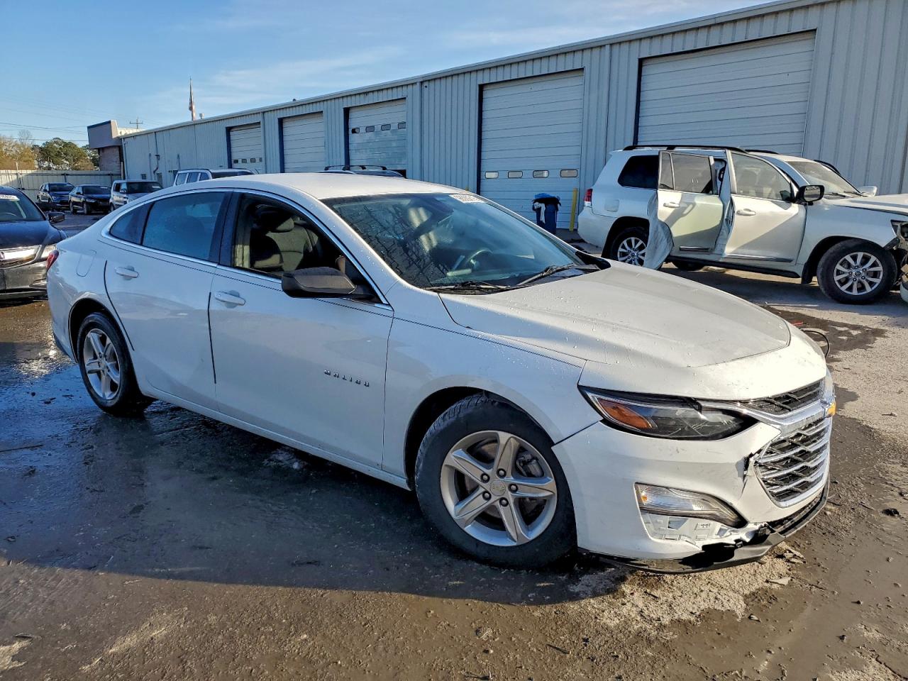 2021 CHEVROLET MALIBU LS photo 4