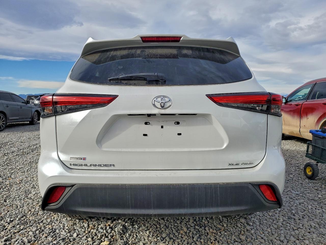 2023 TOYOTA HIGHLANDER L photo 11