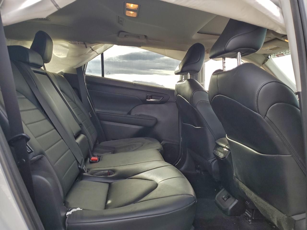 2023 TOYOTA HIGHLANDER L photo 21