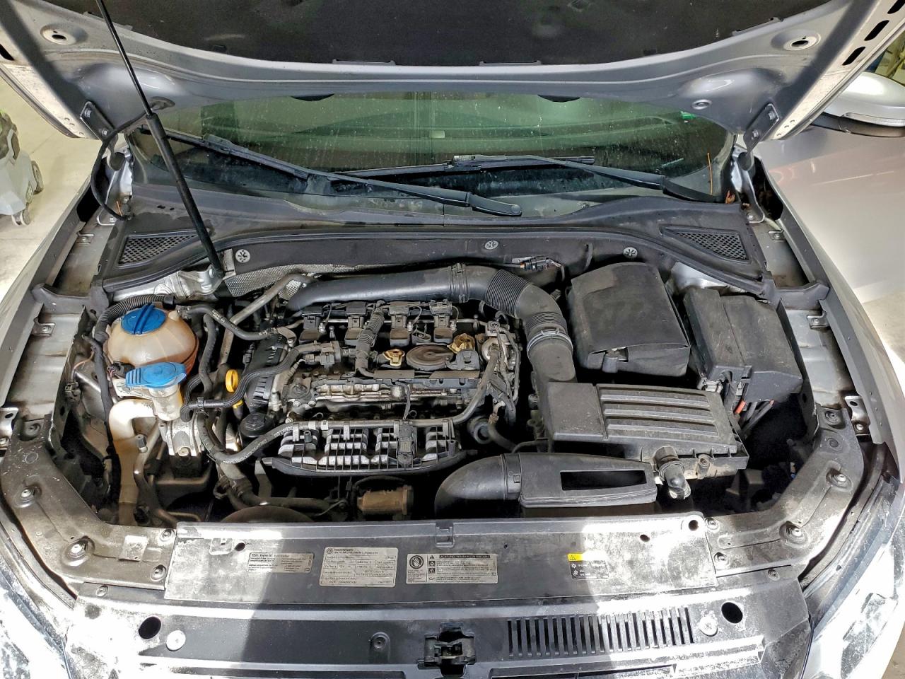 2015 VOLKSWAGEN PASSAT S photo 11