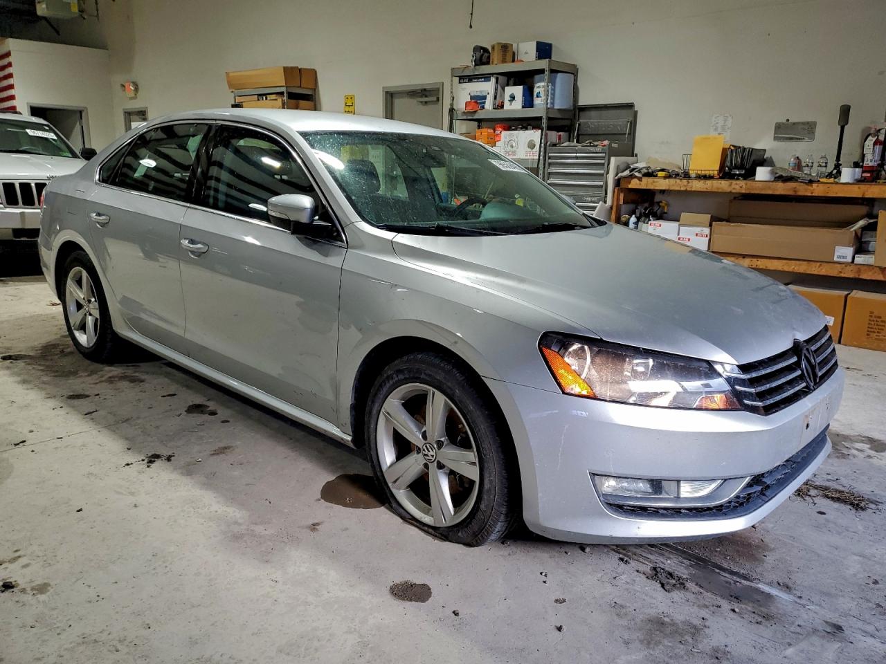 2015 VOLKSWAGEN PASSAT S photo 4