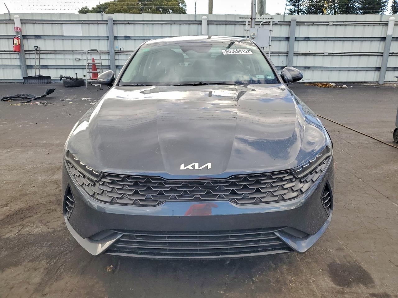 2023 KIA K5 LXS photo 5