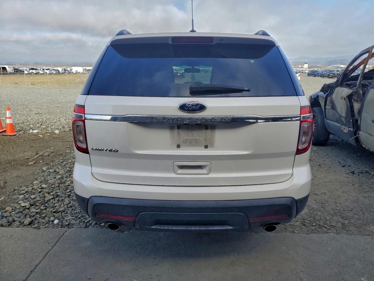 2013 FORD EXPLORER photo 6