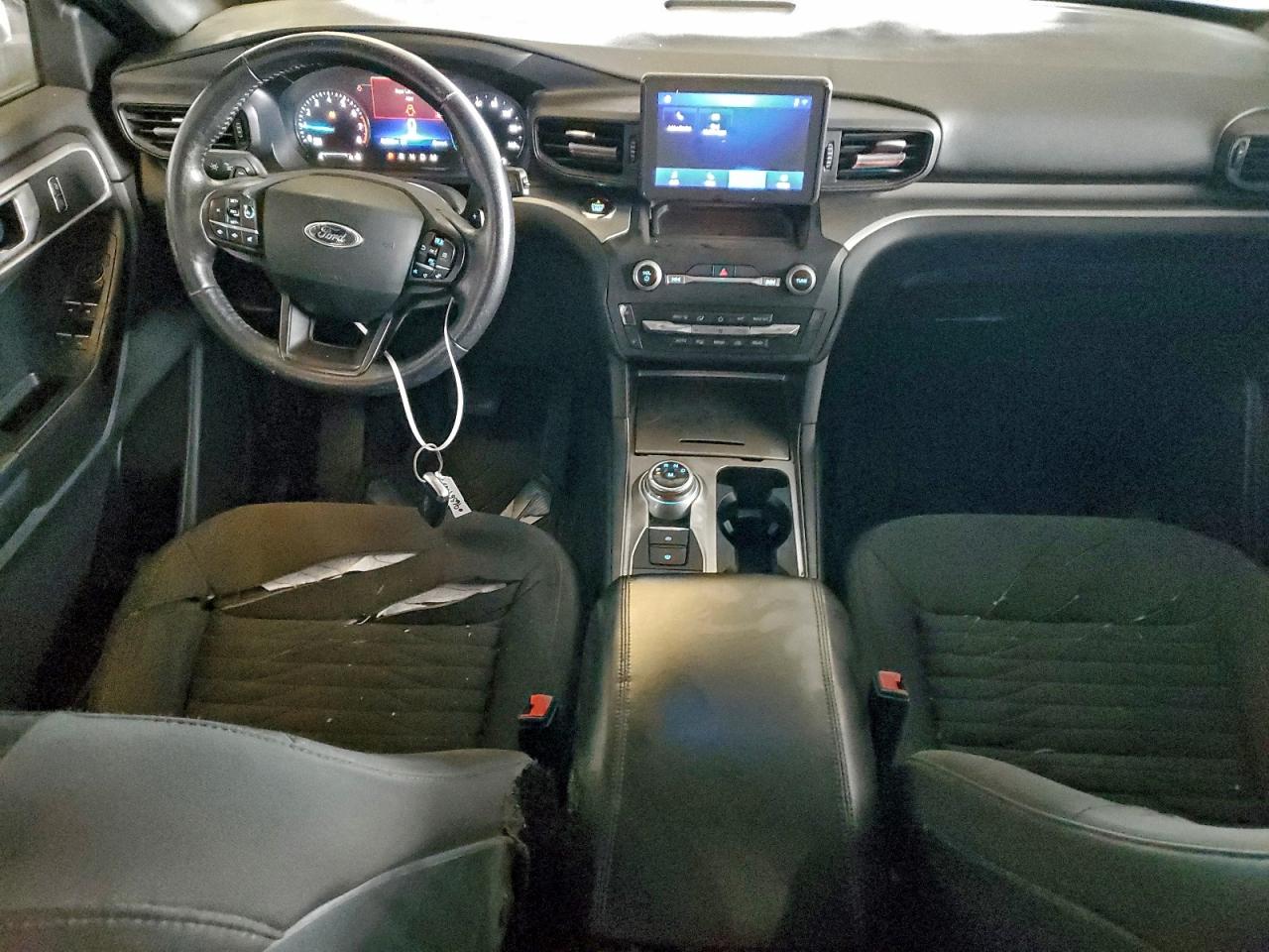 2020 FORD EXPLORER XLT photo 8
