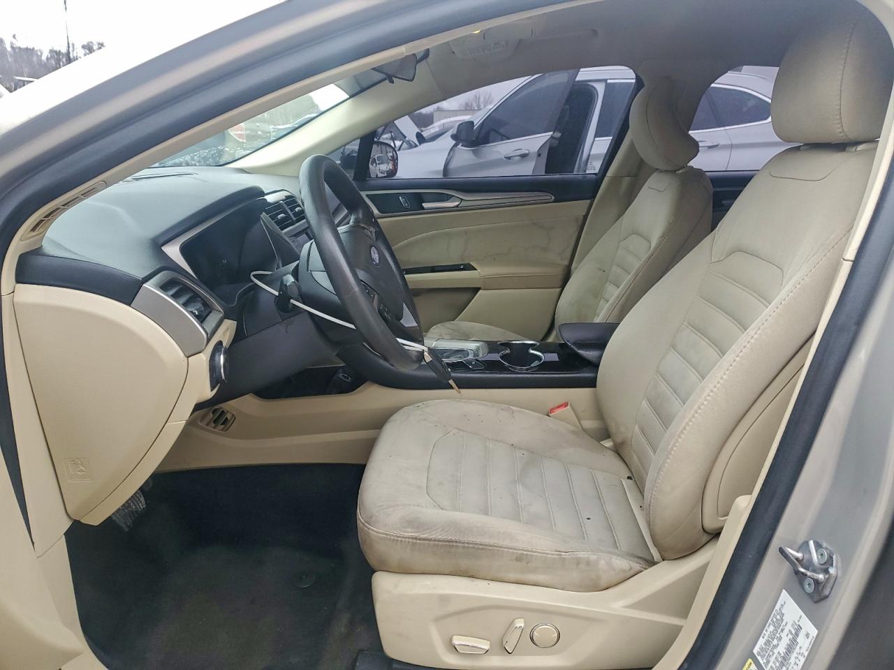 2015 FORD FUSION SE photo 7