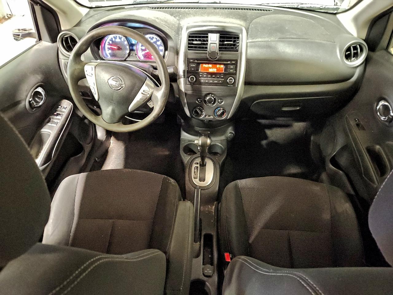 2018 NISSAN VERSA S photo 8