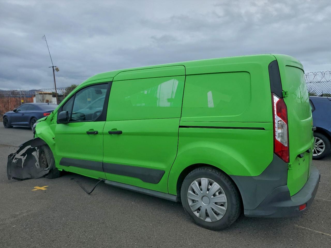 2015 FORD TRANSIT CONNECT XL DELIVERY VAN photo 2