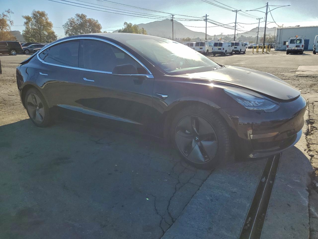 2019 TESLA MODEL 3 photo 4