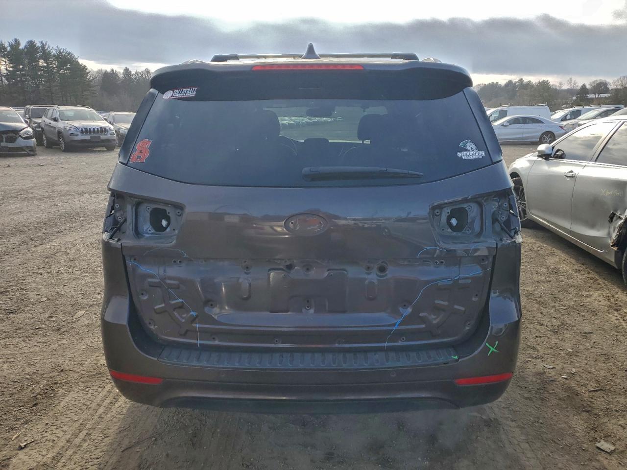2016 KIA SEDONA EX photo 6