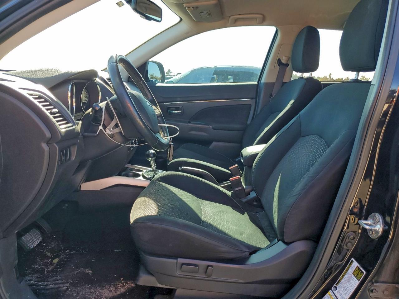 2014 MITSUBISHI OUTLANDER SPORT SE photo 7
