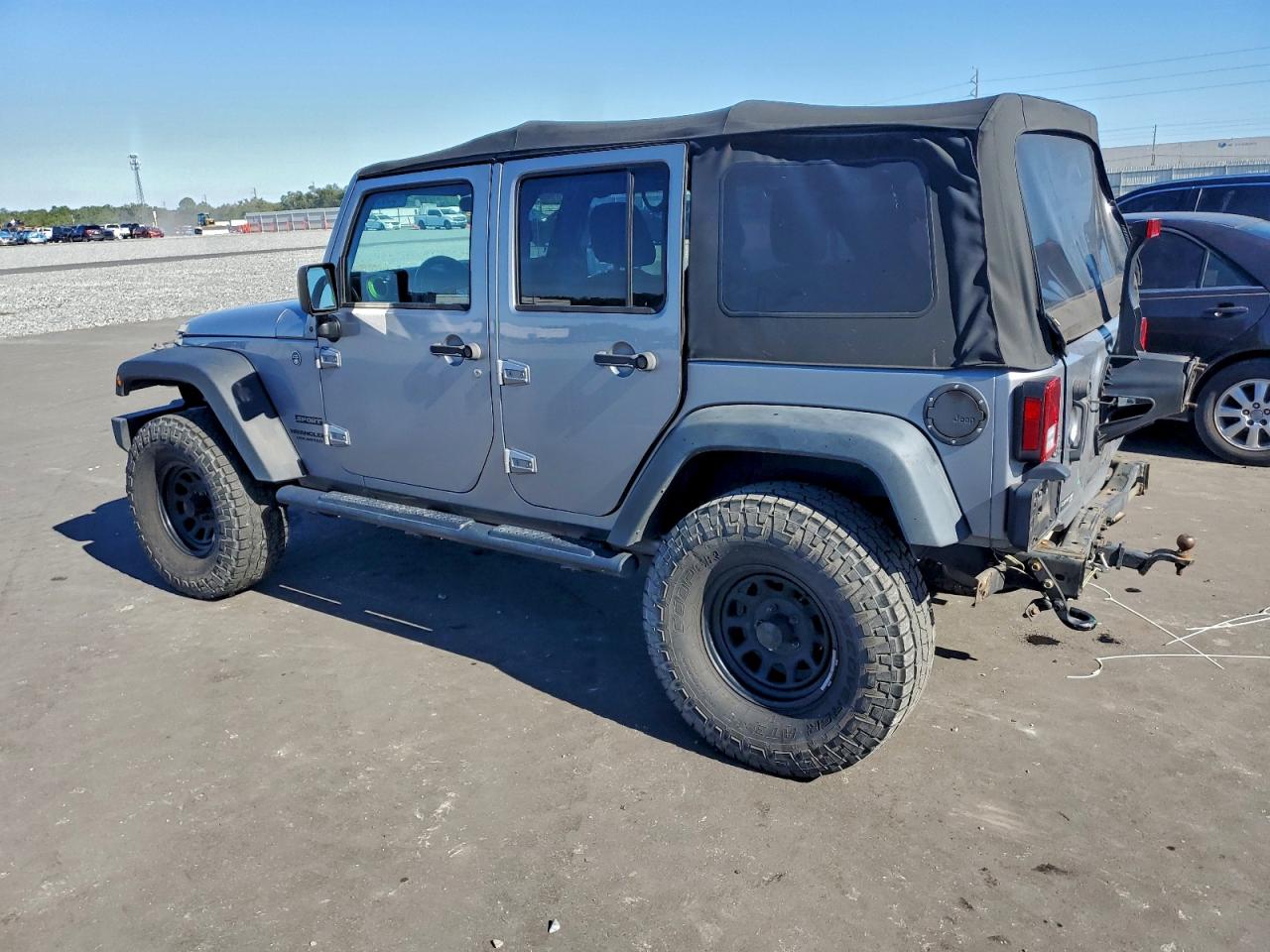 2015 JEEP WRANGLER UNLIMITED SPORT photo 2