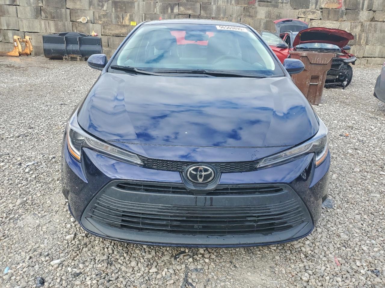 2024 TOYOTA COROLLA LE photo 5