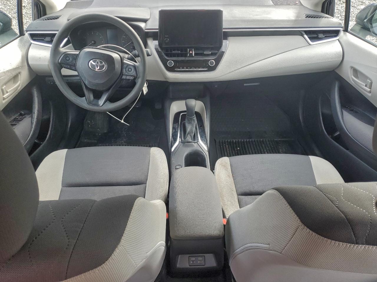 2024 TOYOTA COROLLA LE photo 8