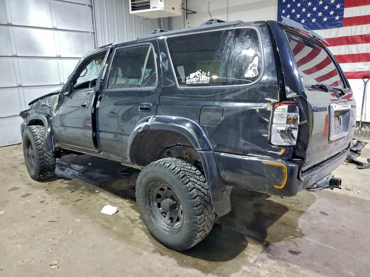 2002 TOYOTA 4RUNNER SR5 photo 2