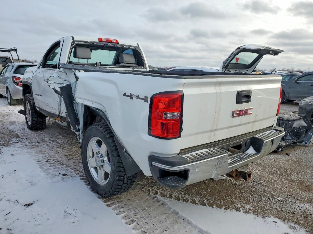 2015 GMC SIERRA K3500 photo 4