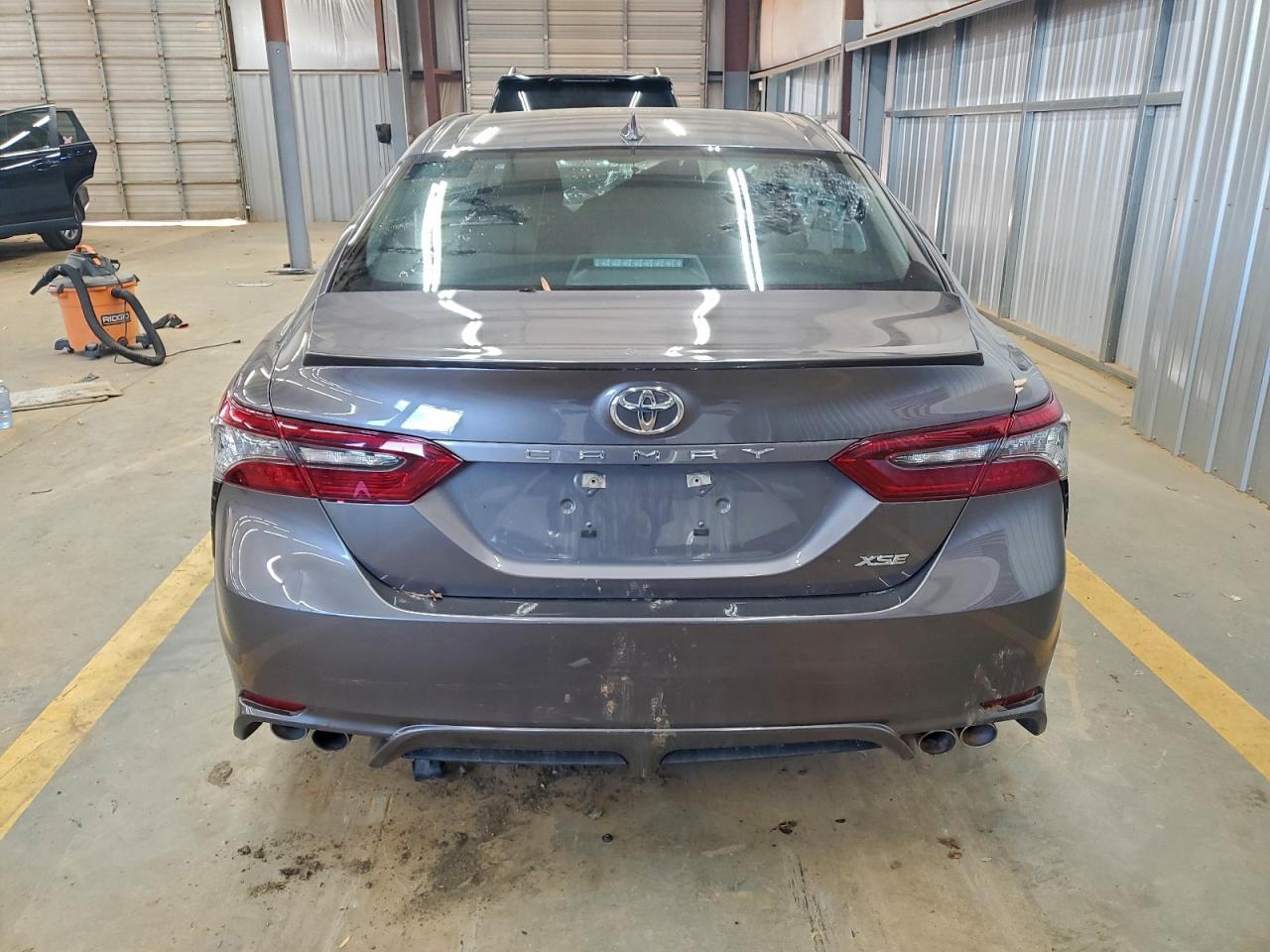 2023 TOYOTA CAMRY XSE photo 6