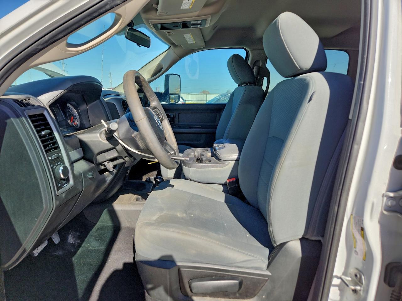2018 RAM 2500 ST photo 7